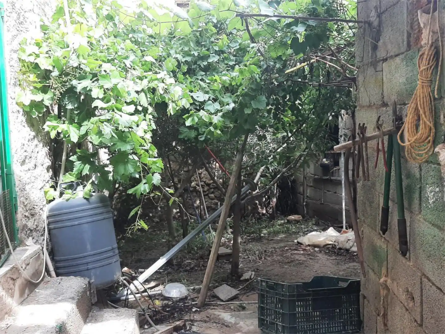 Casa adosada en venda en Zújar amb Balcó