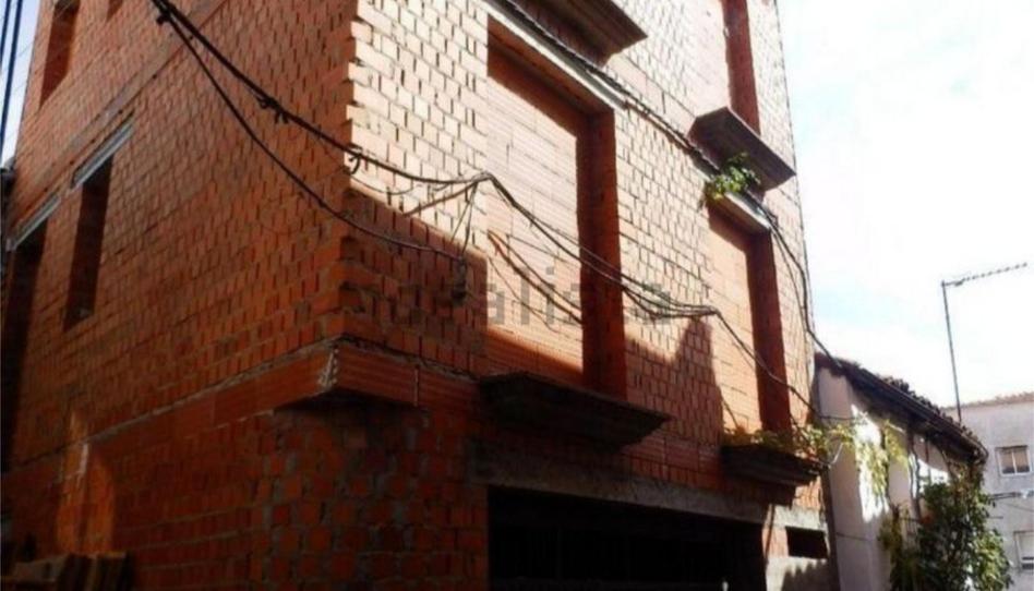 Foto 1 de Casa adosada en venda a Calle San Roque, 17, Piornal, Cáceres