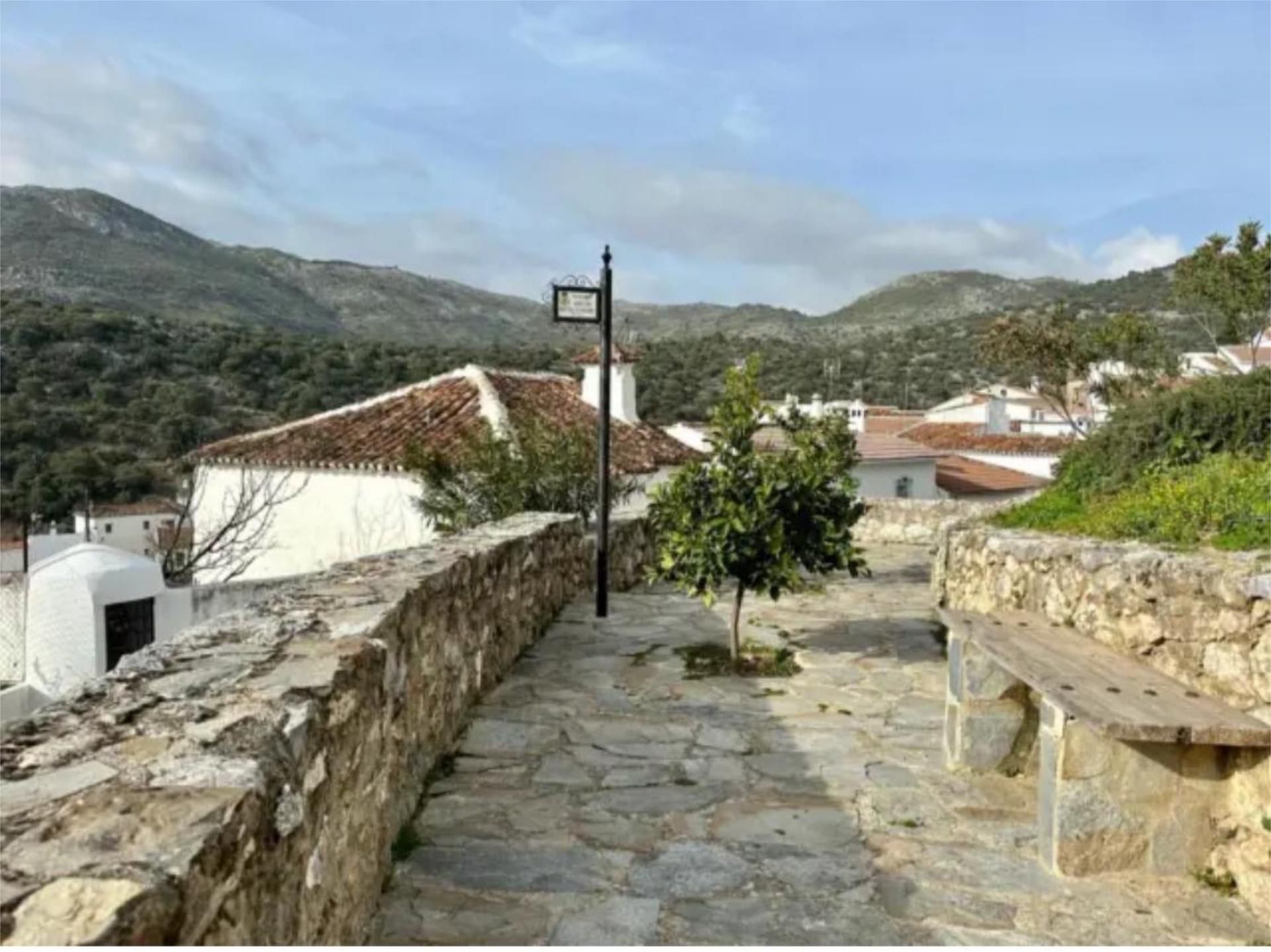Exterior view of Single-family semi-detached for sale in Parauta  with Private garden, Storage room and Furnished