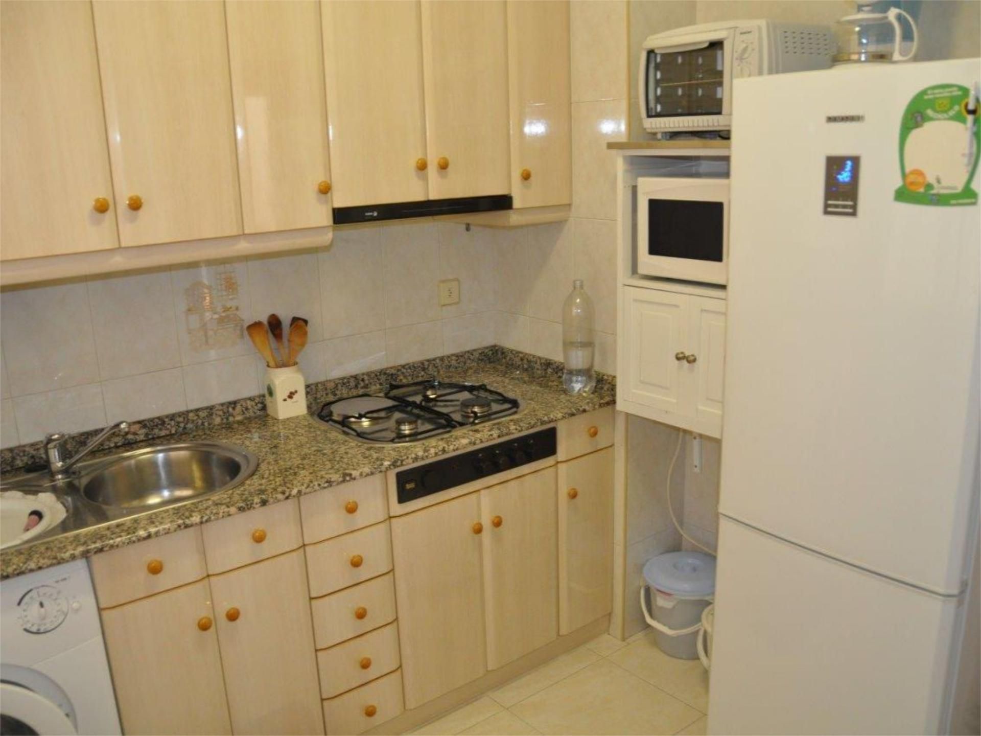 Flat to share in Calle San Millán, 7, San Millán - Ayuntamiento