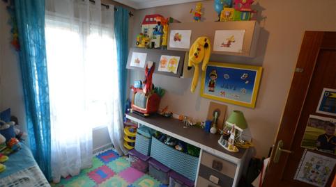 Foto 2 de Pis en venda a Calle Isabel II, 6, Reyes, Madrid