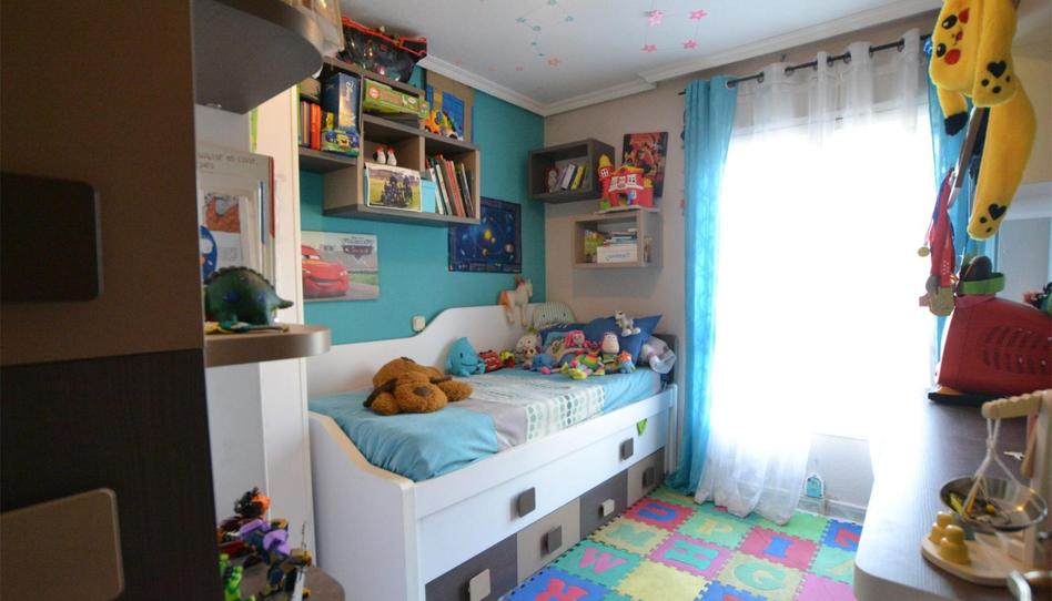 Foto 1 de Pis en venda a Calle Isabel II, 6, Reyes, Madrid