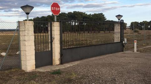 Foto 2 de Terreno en venta en La Pedraja de Portillo , Valladolid
