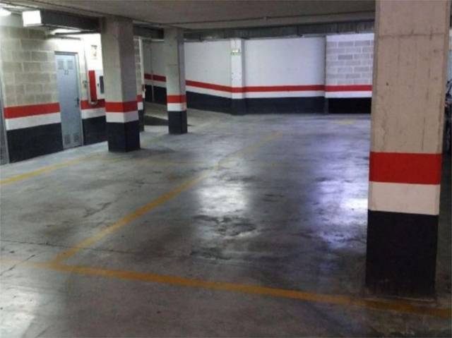 Garaje en Venta en Calle María Dominguez, 4 en Nuevo Artica