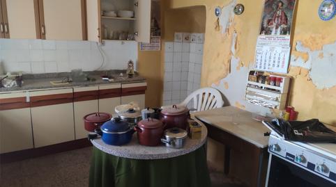 Foto 5 de Casa adosada en venta en Calle Techada, 32, Torredonjimeno, Jaén