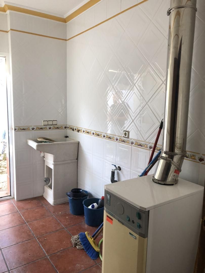 Bathroom of Flat for sale in Montejaque  with Heating and Terrace