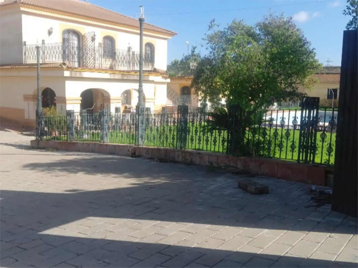 Finca rústica en venta en Calle La Ruana, Oromana Vista exterior de Finca rústica en venta en Alcalá de Guadaira con Aire acondicionado, Calefacción y Terraza