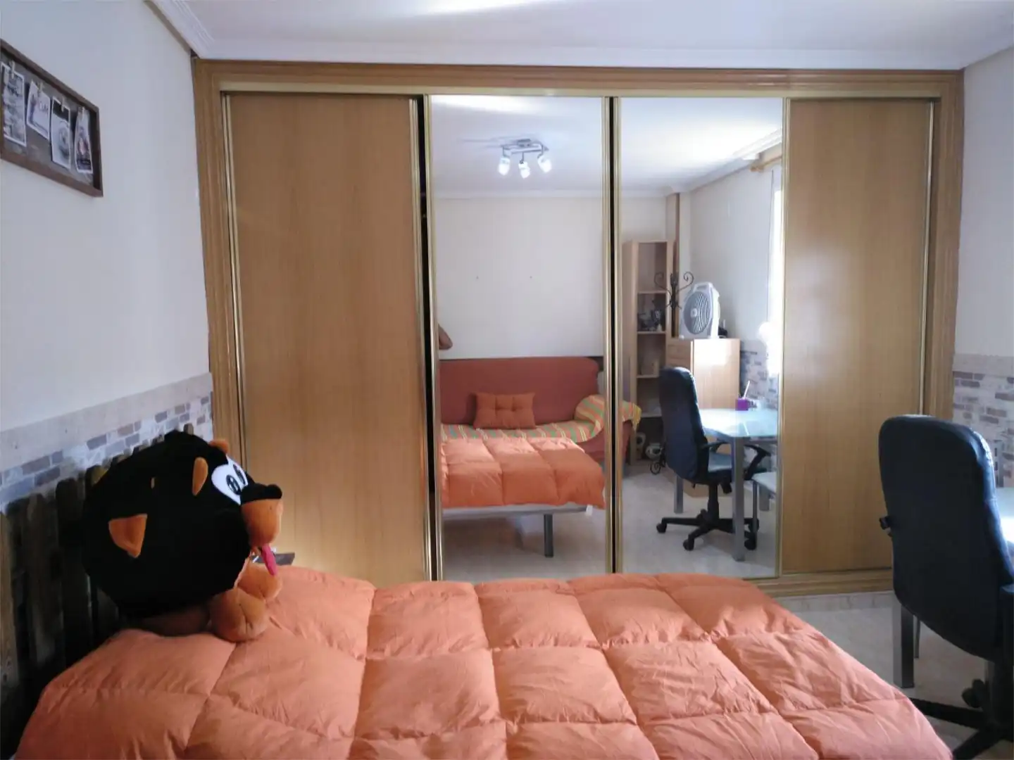 Habitació a Calle Almoradí, 12, Los Ángeles Habitació a Calle Almoradí, 12, Los Ángeles