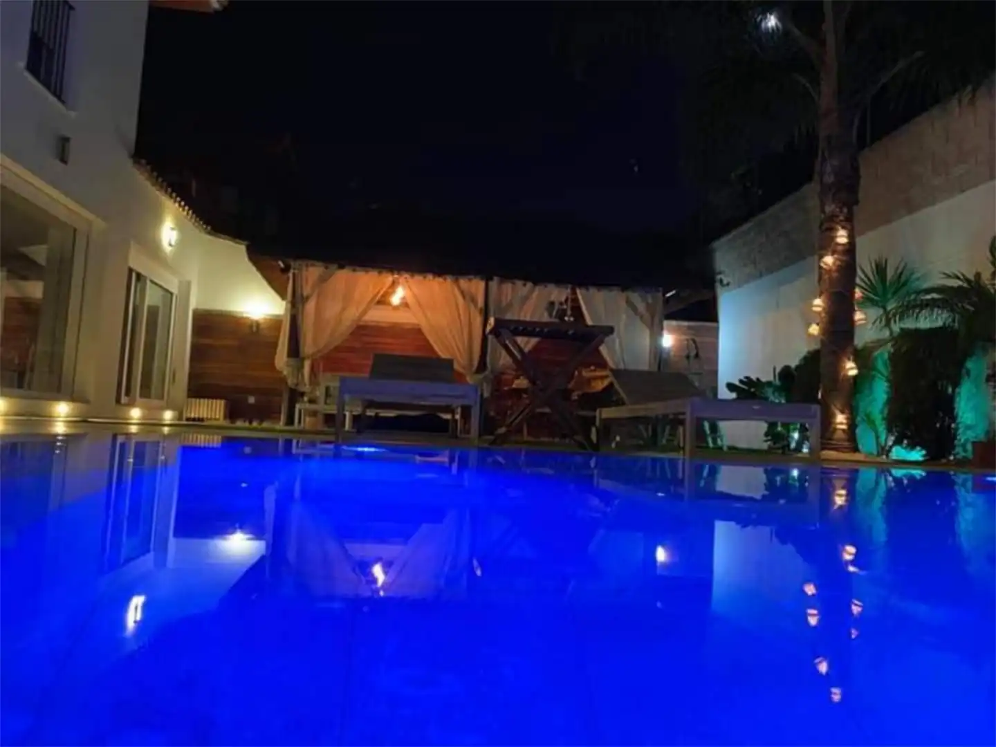 Swimming pool of Houses for sale in Algeciras  with Air Conditioner, Heating and Private garden