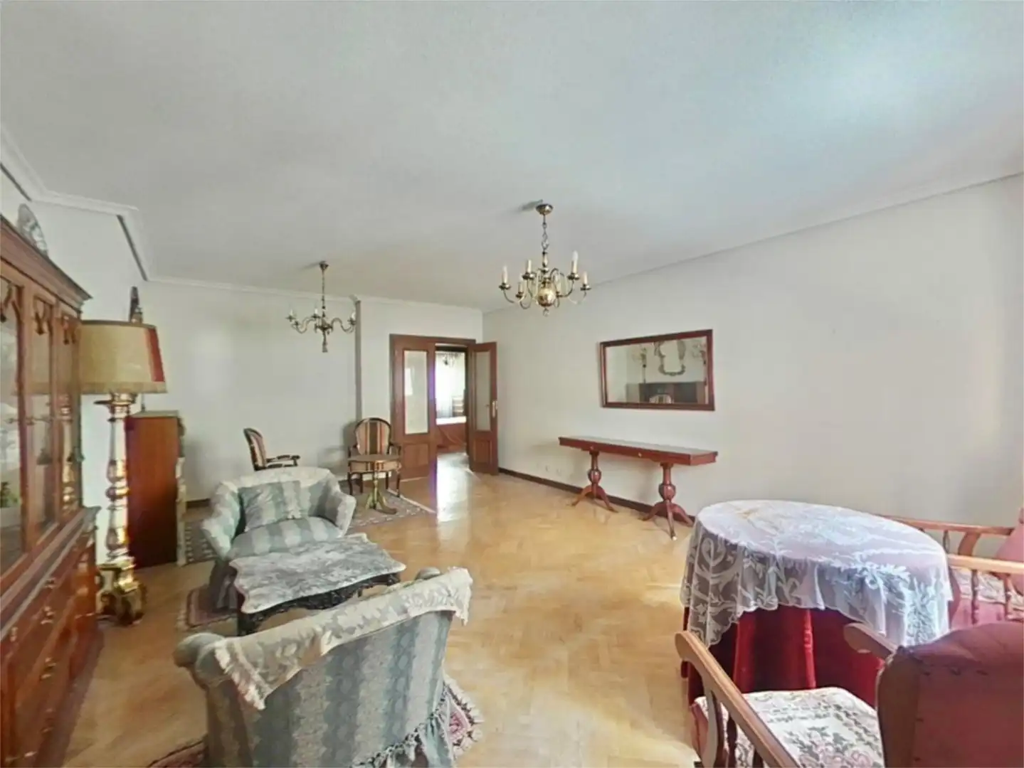 Living room of Flat for sale in Zamora Capital   with Heating, Parquet flooring and Storage room