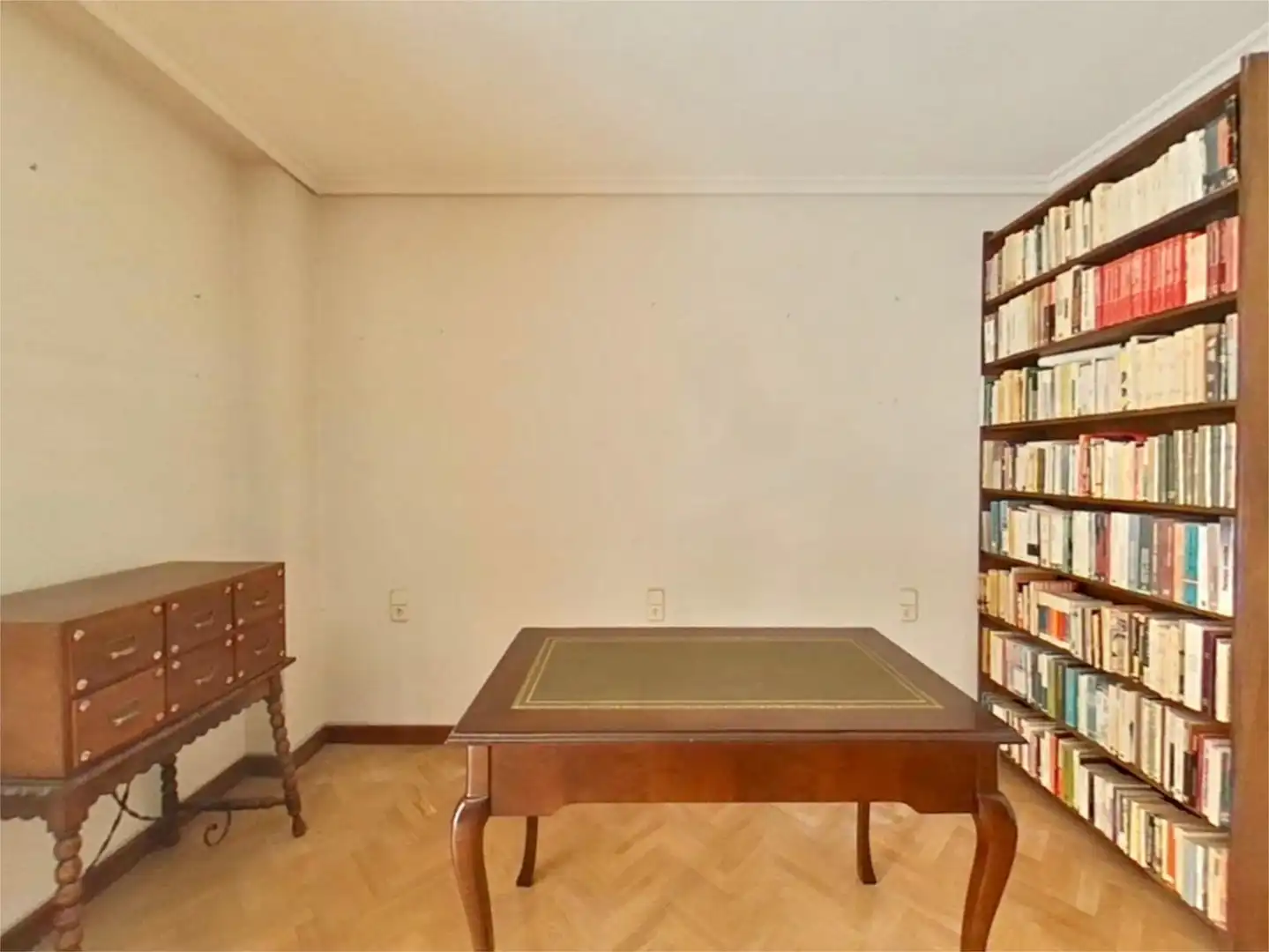 Bedroom of Flat for sale in Zamora Capital   with Heating, Parquet flooring and Storage room