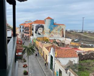 Vista exterior de Pis en venda en Puerto de la Cruz amb Terrassa i Balcó