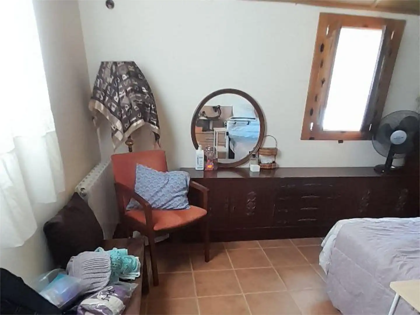 Casa adosada en venta en Calle Santa Maria de la Cabeza, 10, Peal de Becerro Habitación de Casa adosada en venta en Peal de Becerro con Calefacción, Jardín privado y Terraza