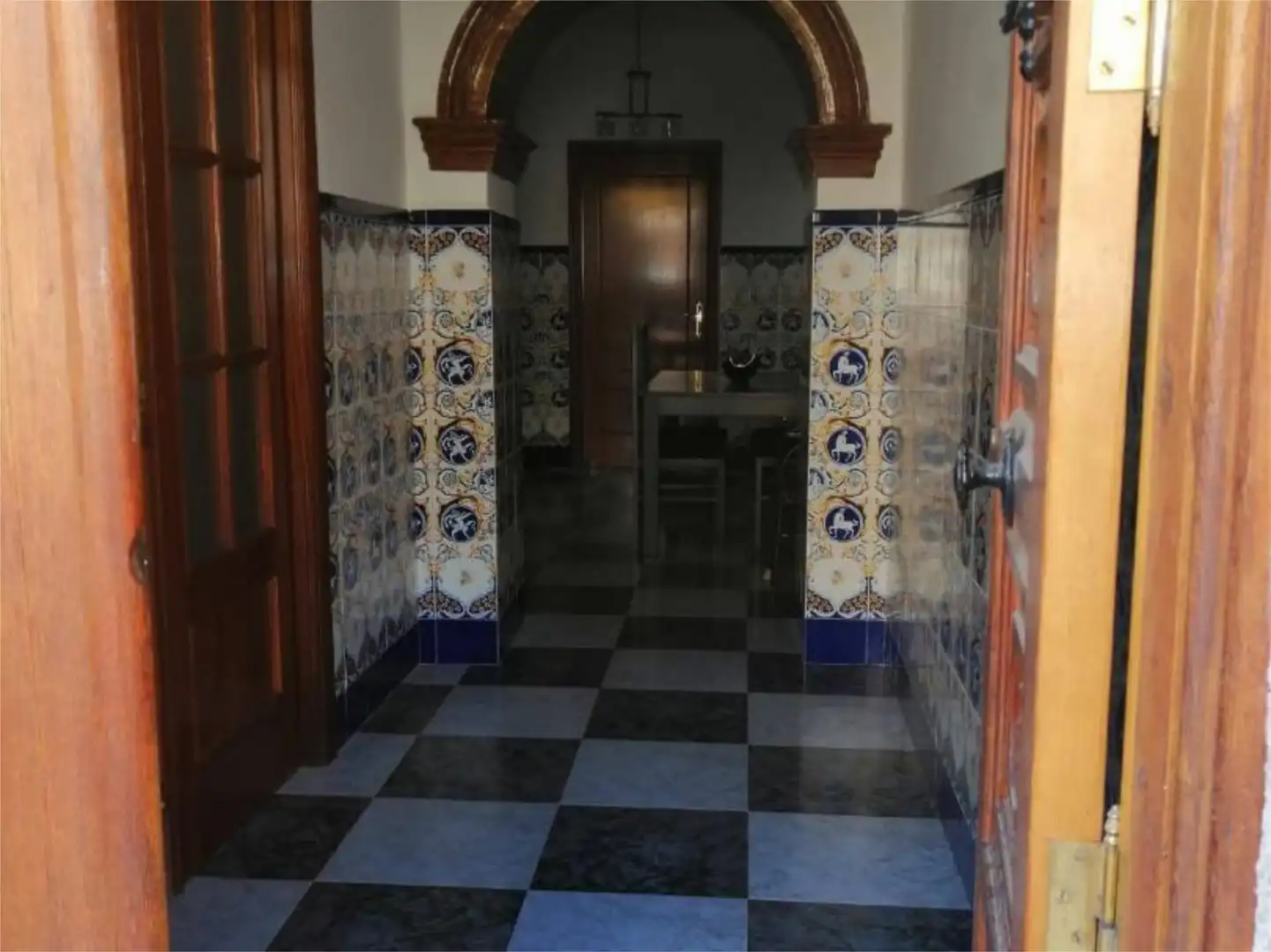 Einfamilien-Reihenhaus zum Verkauf in Calle Cardenal Monescillo, 6, San Carlos del Valle Einfamilien-Reihenhaus zum Verkauf in San Carlos del Valle mit Möbliert
