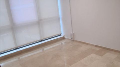 Foto 3 de Oficina de alquiler en Avenida Condes de San Isidro, 9, Puerto Deportivo, Fuengirola