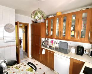 Kitchen of Single-family semi-detached for sale in Mairena del Aljarafe  with Air Conditioner, Terrace and Balcony