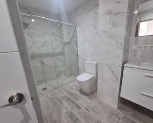 Bathroom of Planta baja for sale in Mollet del Vallès  with Air Conditioner, Heating and Community parking