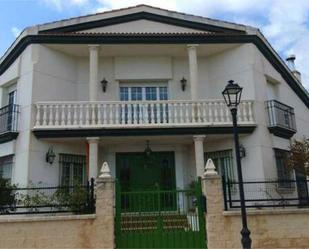 Exterior view of Single-family semi-detached for sale in Santa Elena  with Terrace