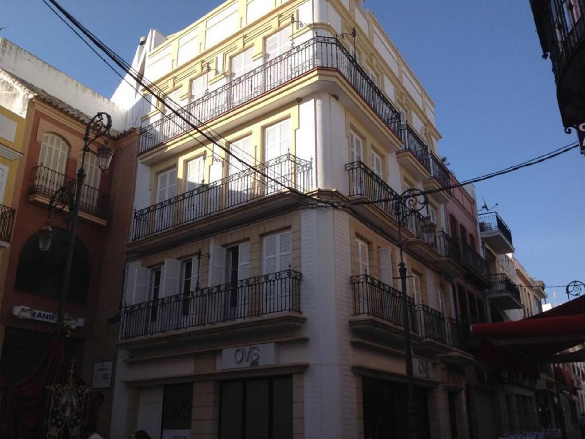 Exterior view of Flat for sale in Morón de la Frontera  with Air Conditioner, Heating and Storage room
