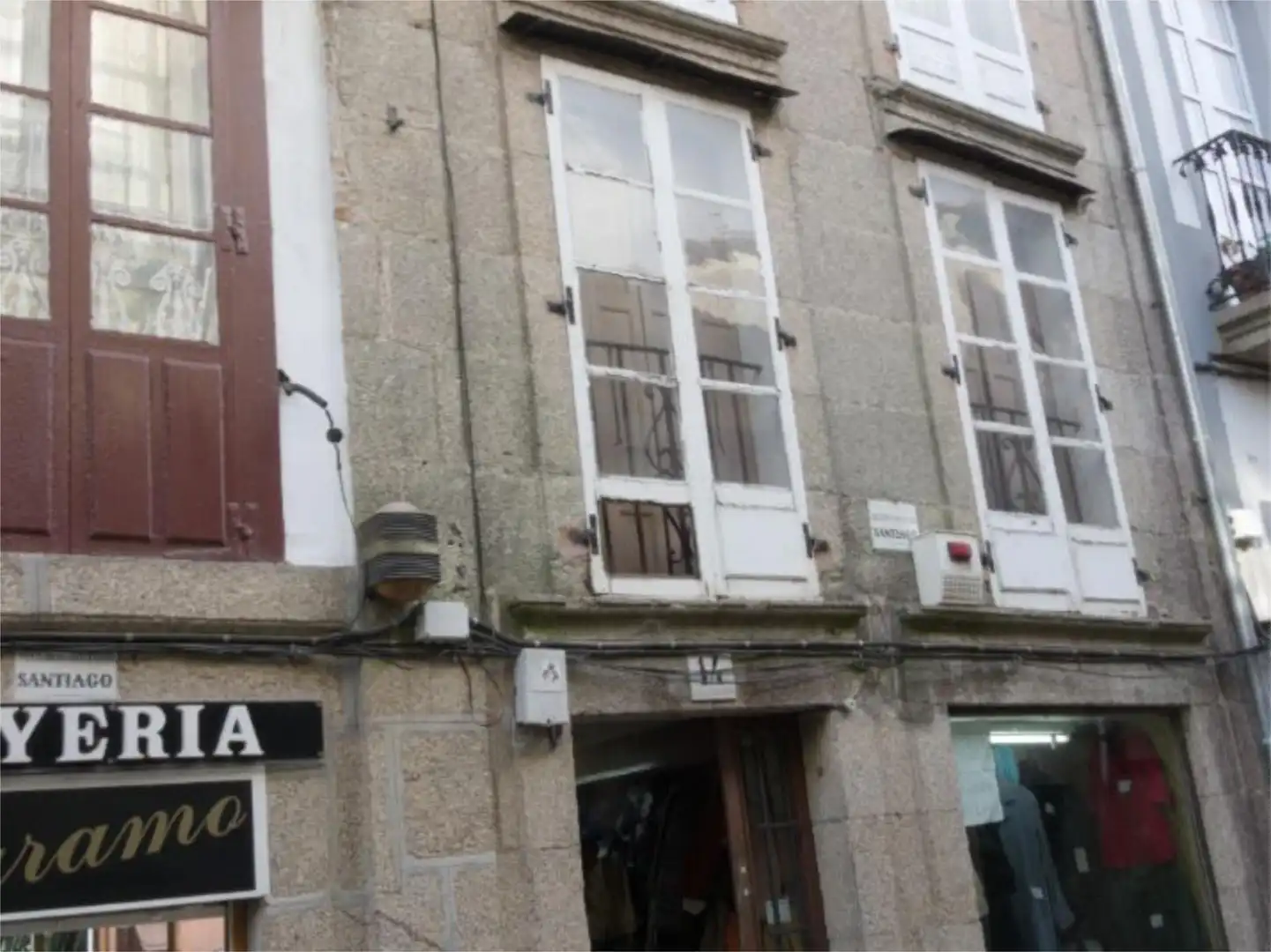 Vista exterior de Pis en venda en Santiago de Compostela 