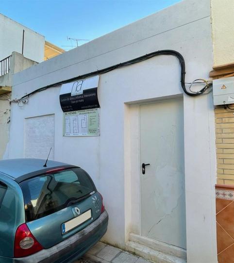 Casa adosada en venda a Calle Castor, 13, Valdezorras - El Gordillo, Sevilla - imatge 2 Foto 2 de Casa adosada en venda a Calle Castor, 13, Valdezorras - El Gordillo, Sevilla