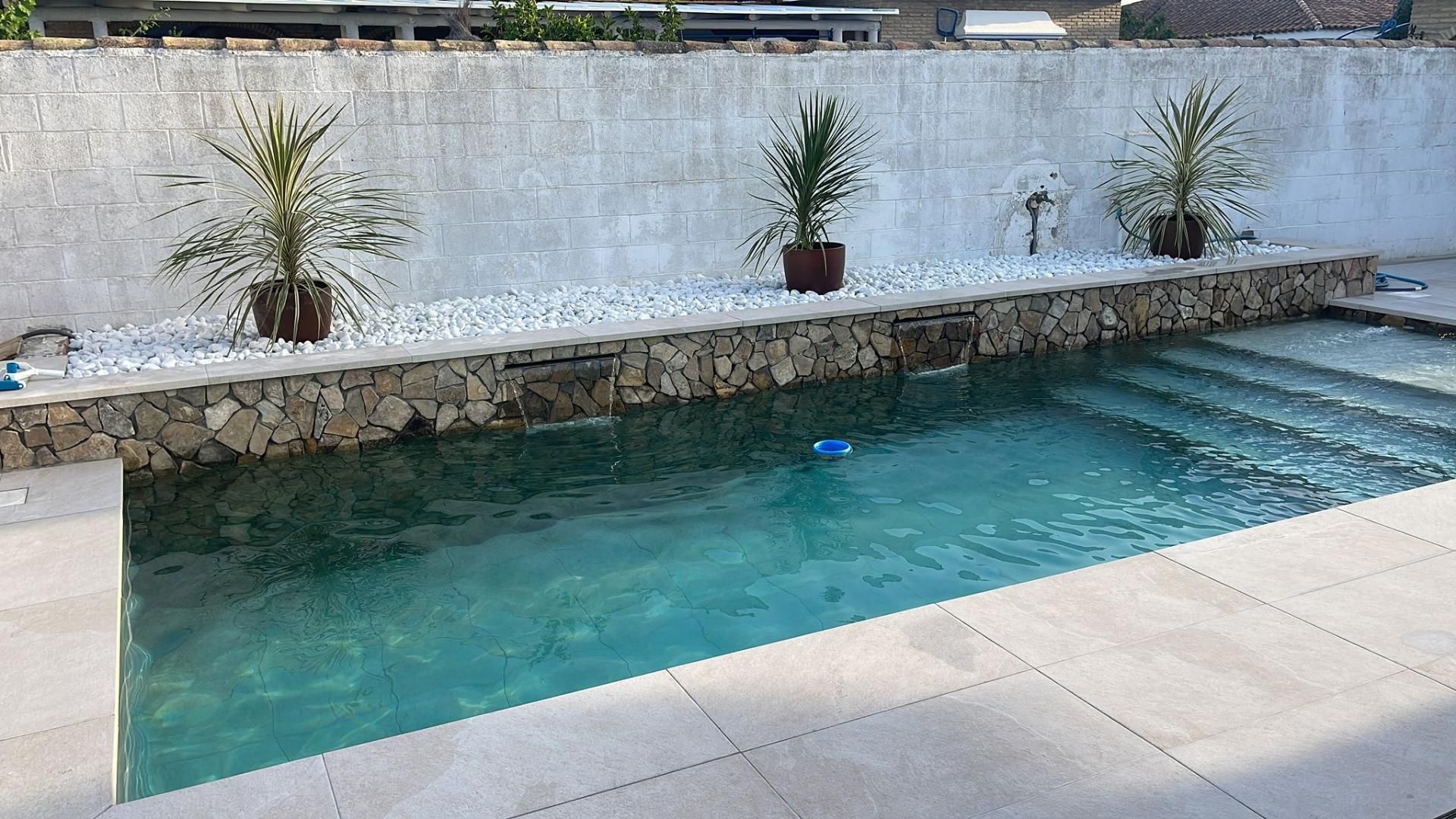 Swimming pool of House or chalet for sale in Chiclana de la Frontera  with Air Conditioner, Heating and Private garden