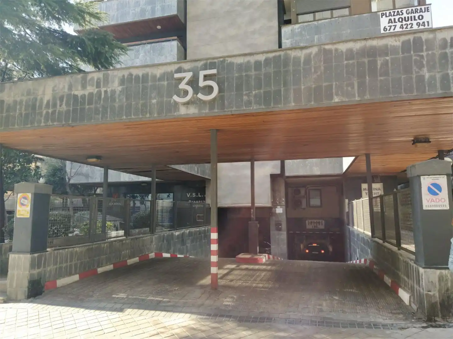 Garaje en venta en Calle de Julián Besteiro, 35, Castillejos - Cuzco Vista exterior de Garaje en venta en Madrid