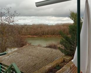 House or chalet for sale in Calle Dos de Mayo, 17, Milagro Garden of House or chalet for sale in Milagro with Air Conditioner, Terrace and Balcony