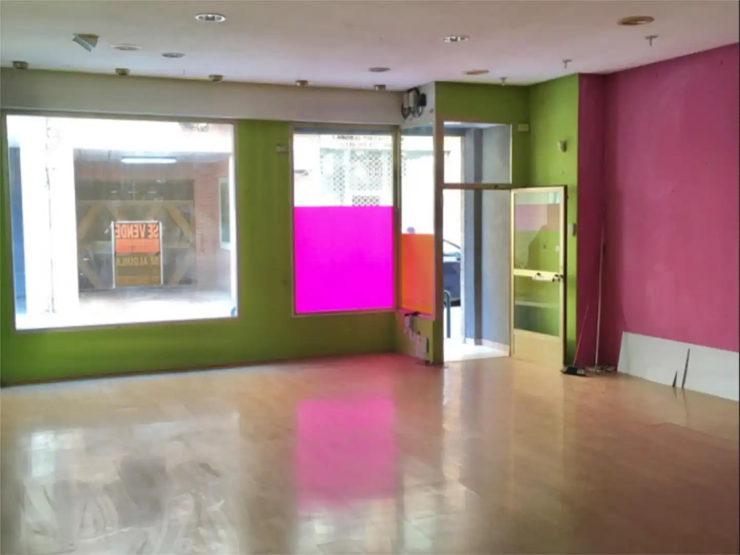 Commercial properties for sale in Calle Moreno Cortés, 15, Cabezo de Torres Commercial properties for sale in Murcia with Air Conditioner, Heating and Parquet flooring