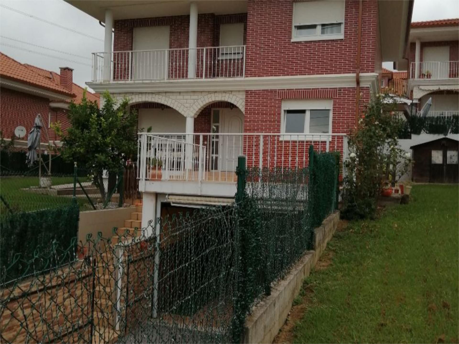 Jardí de Casa o xalet en venda en El Astillero   amb Terrassa i Balcó