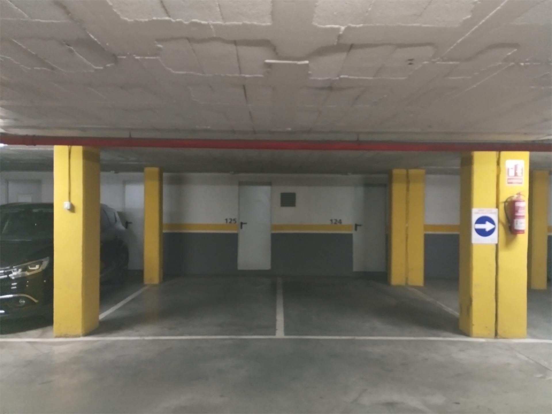 Parking of Garage for sale in Lucena
