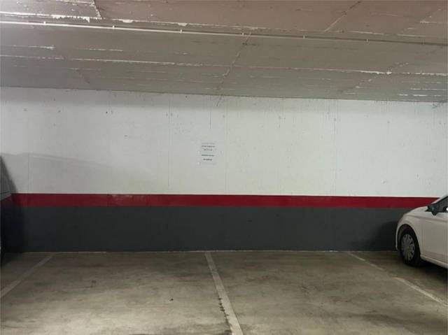 Garaje en Venta en Avenida Jenofonte, 18 en El Cónsul - Ciudad Universitaria - El Romeral