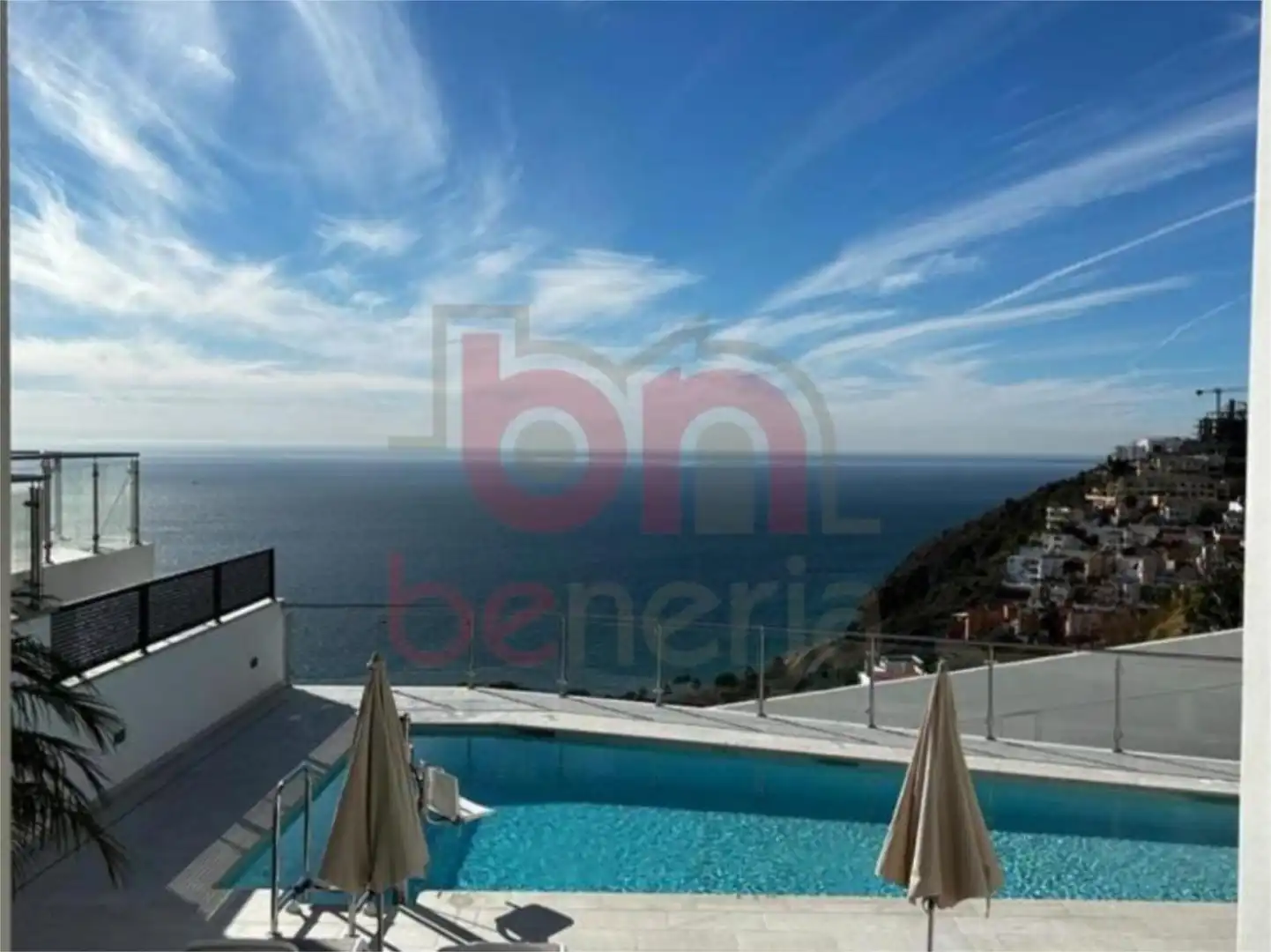 Piso en venta en Punta Lara, 33, Chaparil - Torrecilla - Punta Lara Piscina de Piso en venta en Nerja con Aire acondicionado, Jardín privado y Terraza