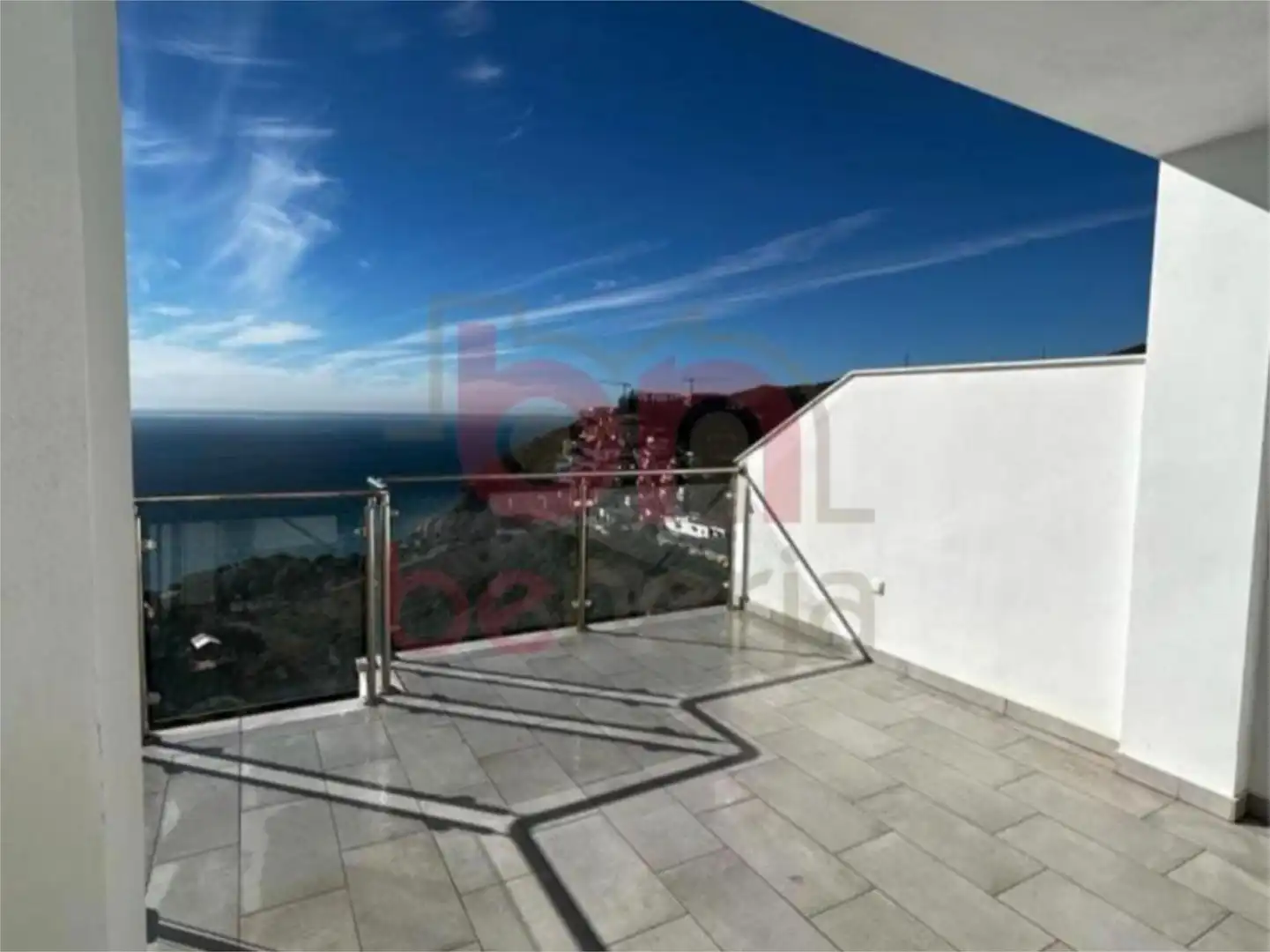Piso en venta en Punta Lara, 33, Chaparil - Torrecilla - Punta Lara Terraza de Piso en venta en Nerja con Aire acondicionado, Jardín privado y Terraza