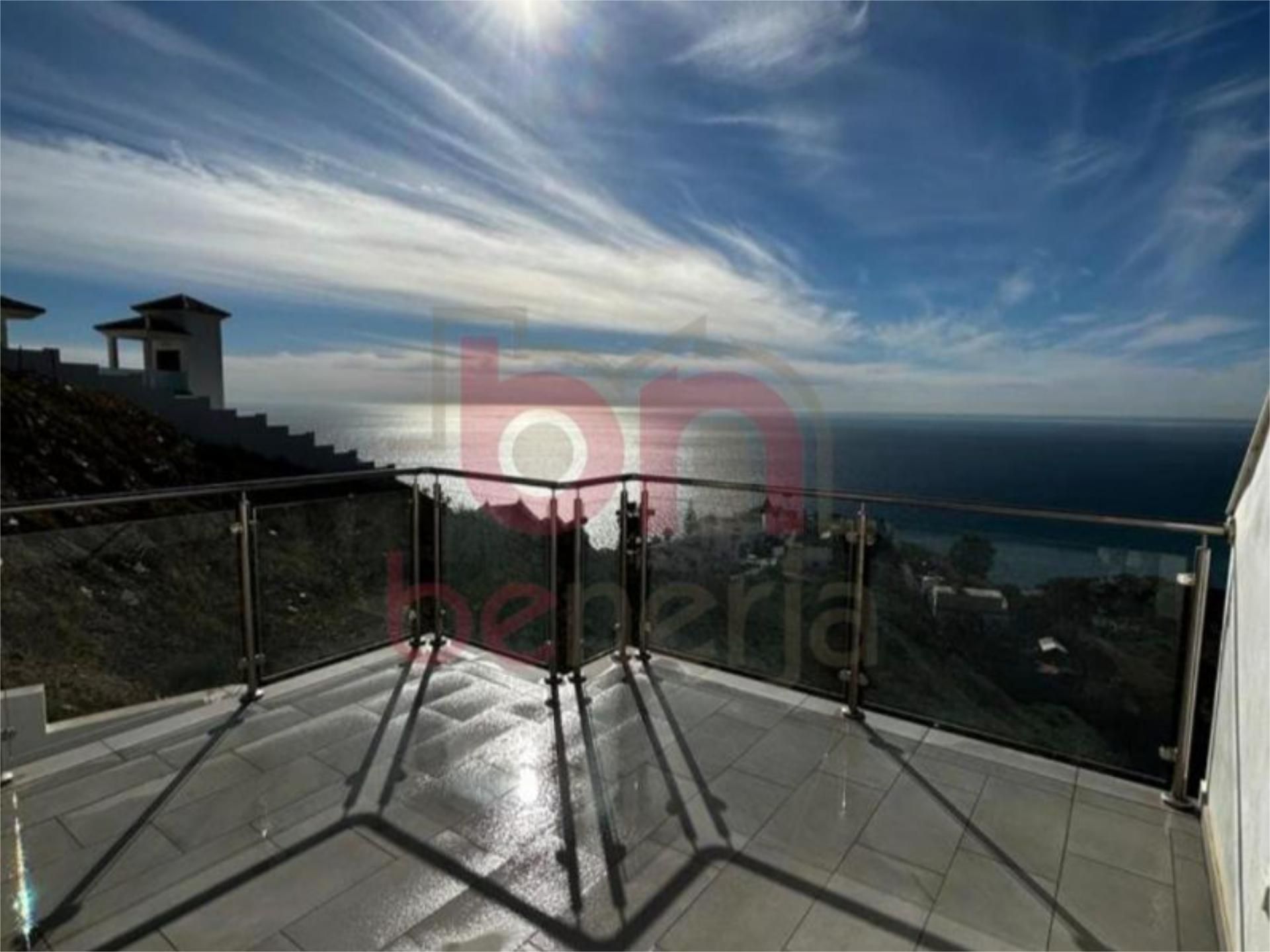 Exterior view of Flat for sale in Nerja  with Air Conditioner, Private garden and Terrace