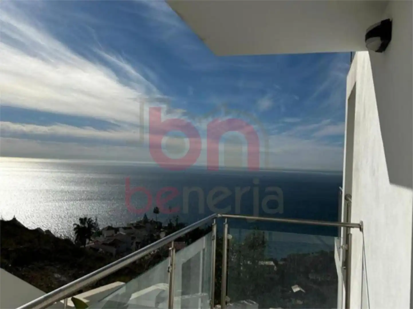 Piso en venta en Punta Lara, 33, Chaparil - Torrecilla - Punta Lara Habitación de Piso en venta en Nerja con Aire acondicionado, Jardín privado y Terraza