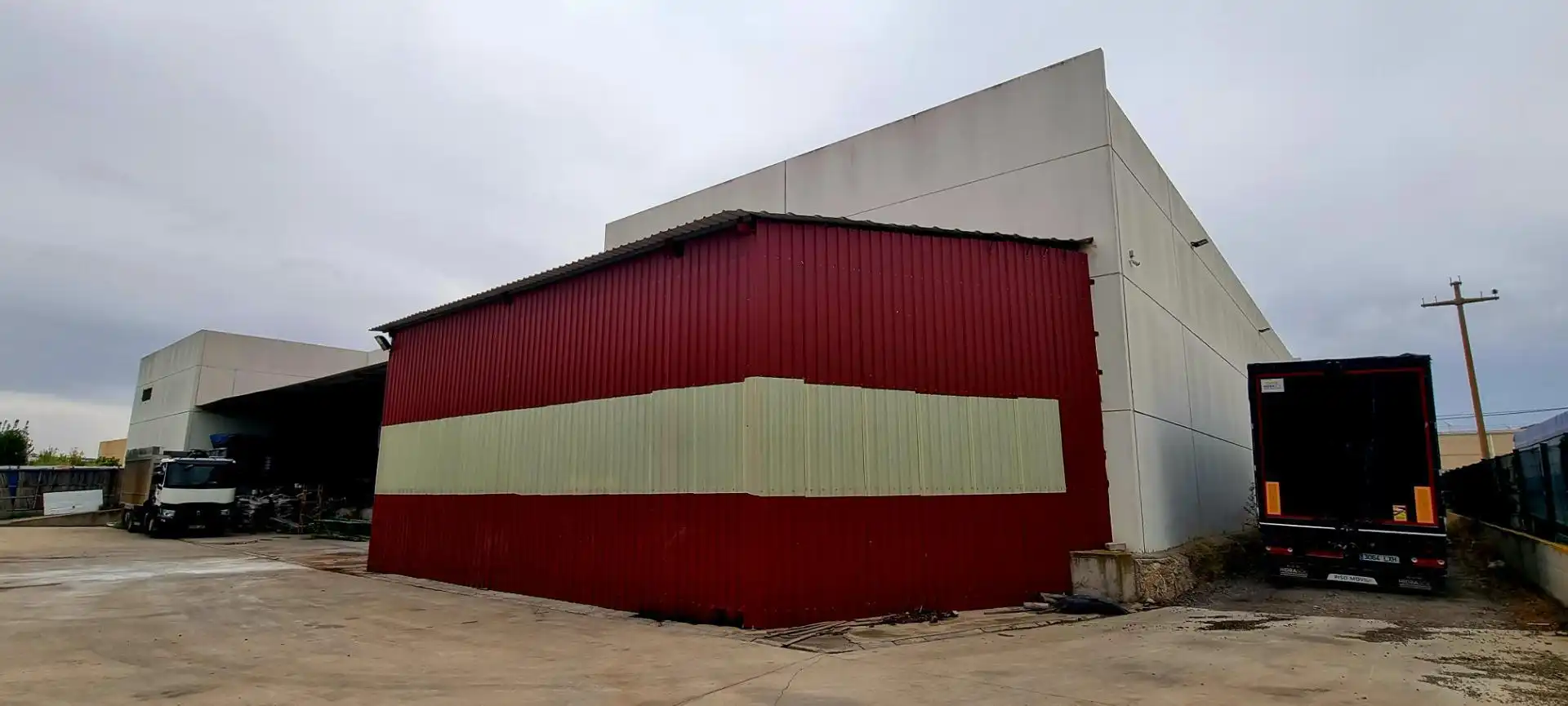 Nau industrial en venda a Calle A, 2, El Burgo de Ebro Vista exterior de Nau industrial en venda en El Burgo de Ebro amb Aire condicionat
