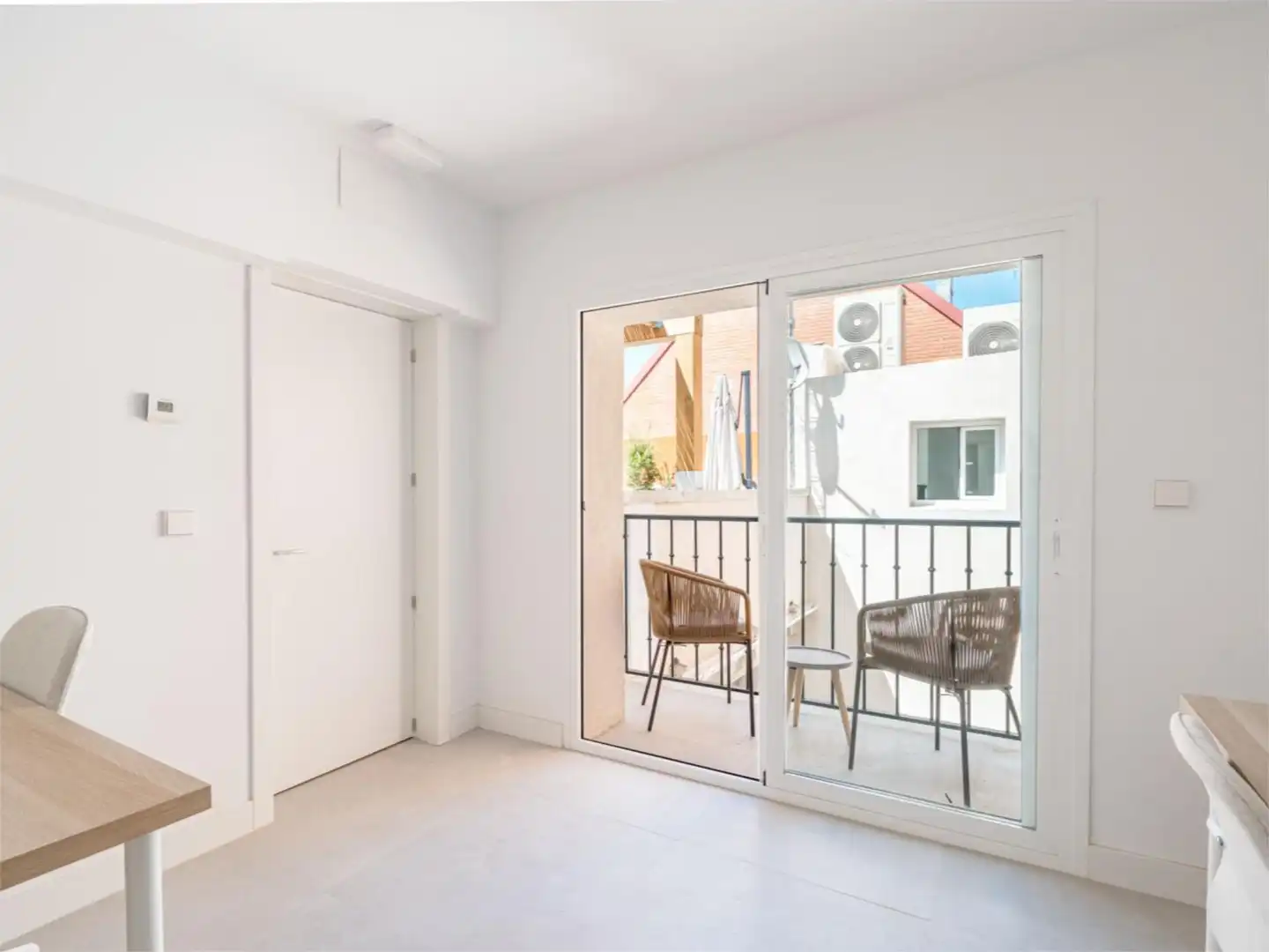 Study for rent in Calle Nicolás Godoy, 15, Almendrales Bedroom of Study for rent in Madrid with Air Conditioner, Heating and Terrace