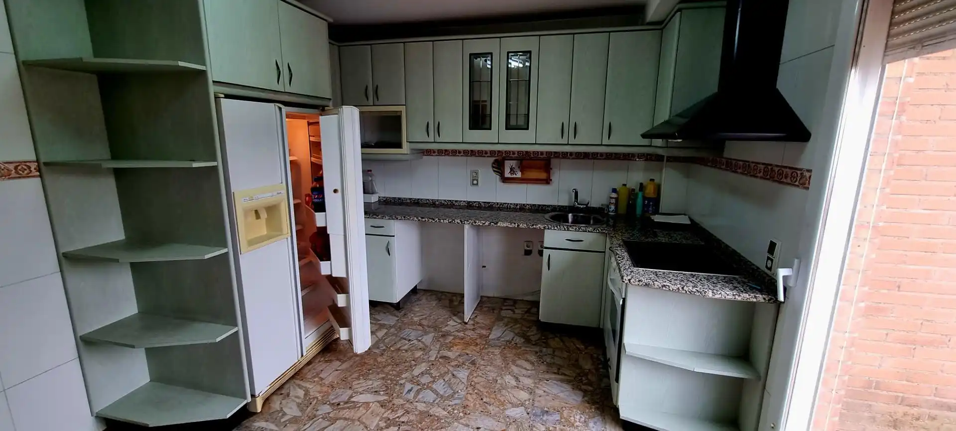Kitchen of Detached homes for sale in El Burgo de Ebro  with Air Conditioner, Terrace and Balcony