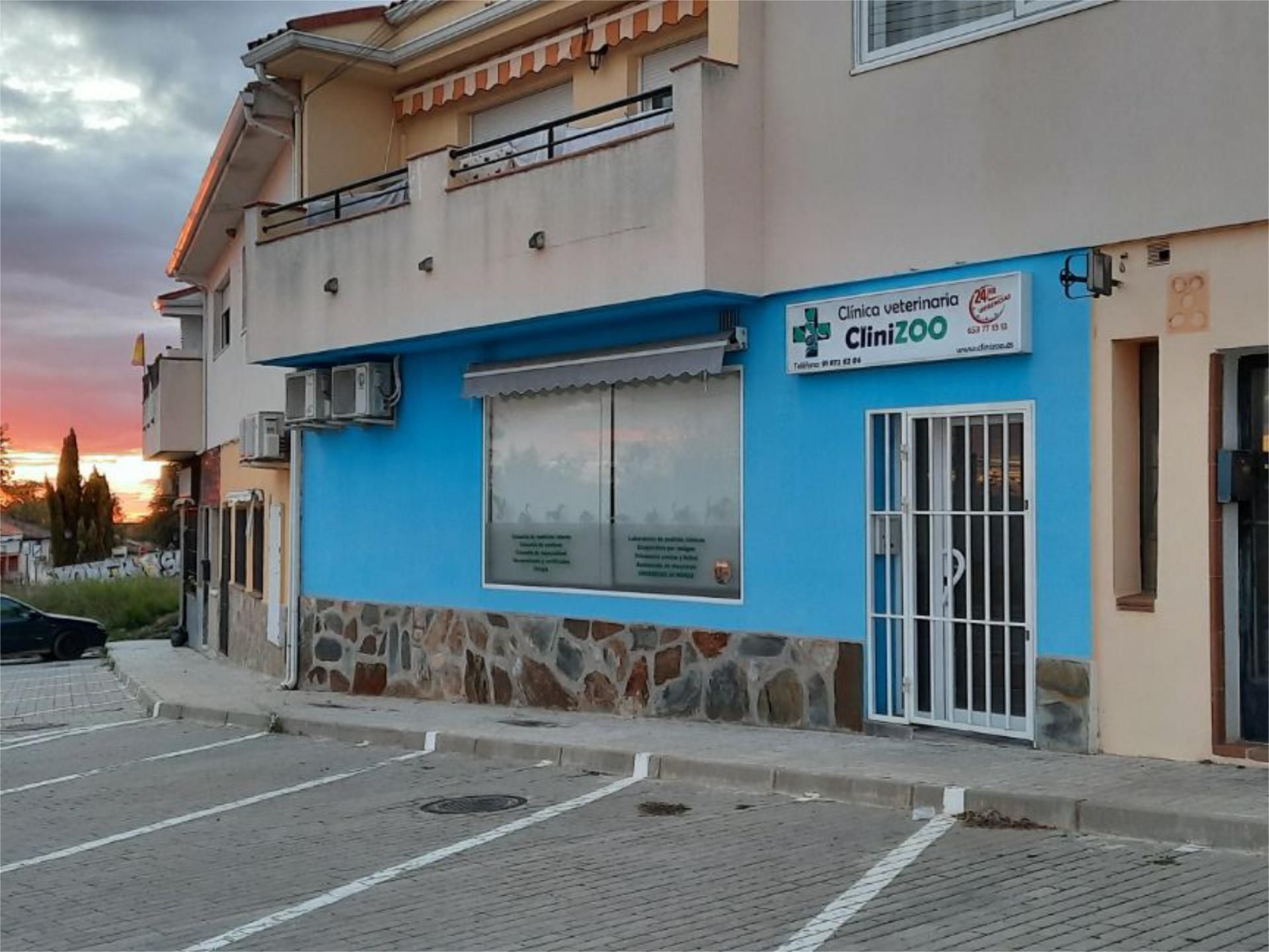 Premises for sale in Pozuelo del Rey  with Air Conditioner and Heating