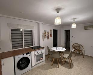 Apartment to share in Calle Alcalá Galiano, 79, Carolinas Bajas