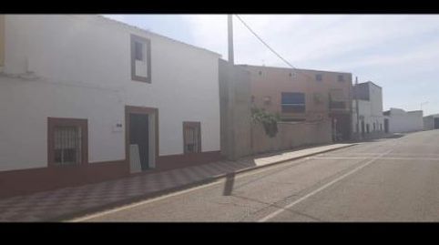 Foto 5 de Planta baja en venta en Calle Hospital, 32, Navalvillar de Pela, Badajoz