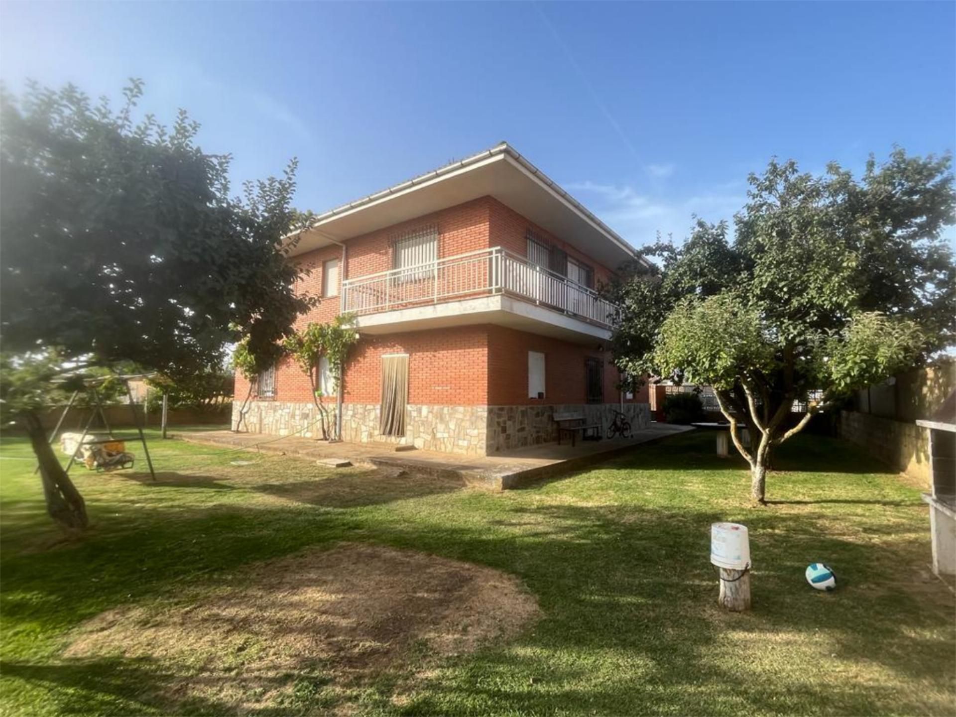 Exterior view of House or chalet for sale in Turcia  with Terrace and Balcony