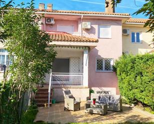 Jardí de Casa o xalet en venda en Fuente El Saz de Jarama amb Aire condicionat i Terrassa