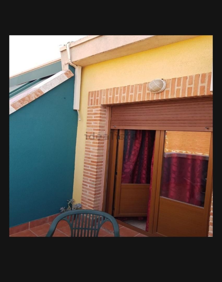 Exterior view of Attic for sale in Bolaños de Calatrava  with Air Conditioner, Heating and Terrace