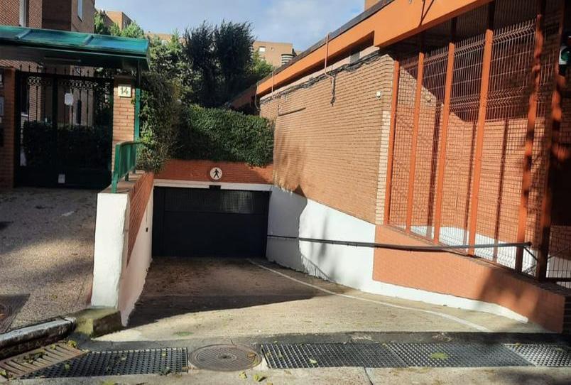 Garage for sale in Avenida de Cantabria, 35, Alameda de Osuna, Madrid - image 1 Photo 1 of Garage for sale in Avenida de Cantabria, 35, Alameda de Osuna, Madrid