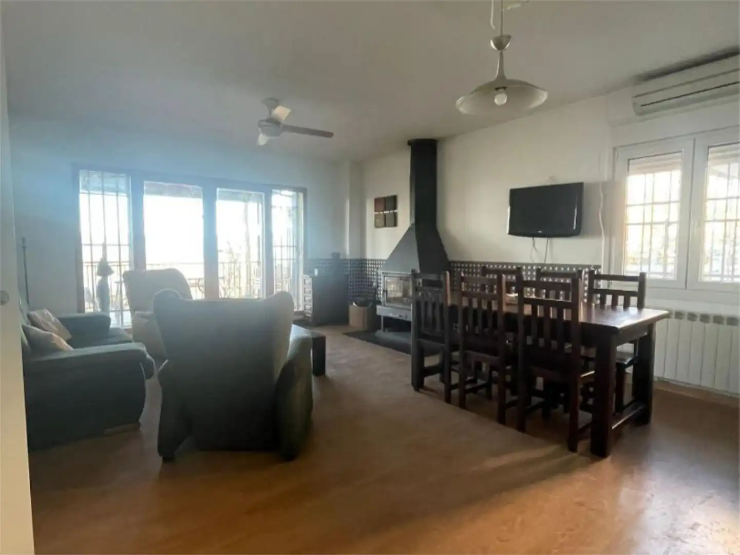 Houses for sale in Vial Camino, 1, Retuerta del Bullaque Dining room of Houses for sale in Retuerta del Bullaque with Air Conditioner, Heating and Private garden