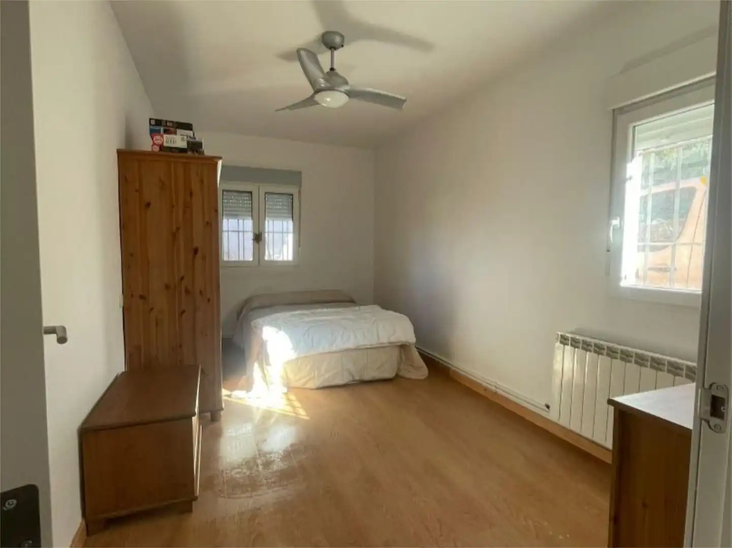 Houses for sale in Vial Camino, 1, Retuerta del Bullaque Bedroom of Houses for sale in Retuerta del Bullaque with Air Conditioner, Heating and Private garden