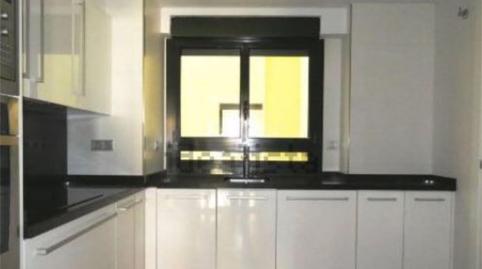 Photo 5 of Flat to share in Calle del Monasterio de Urdax, 28, San Juan, Navarra