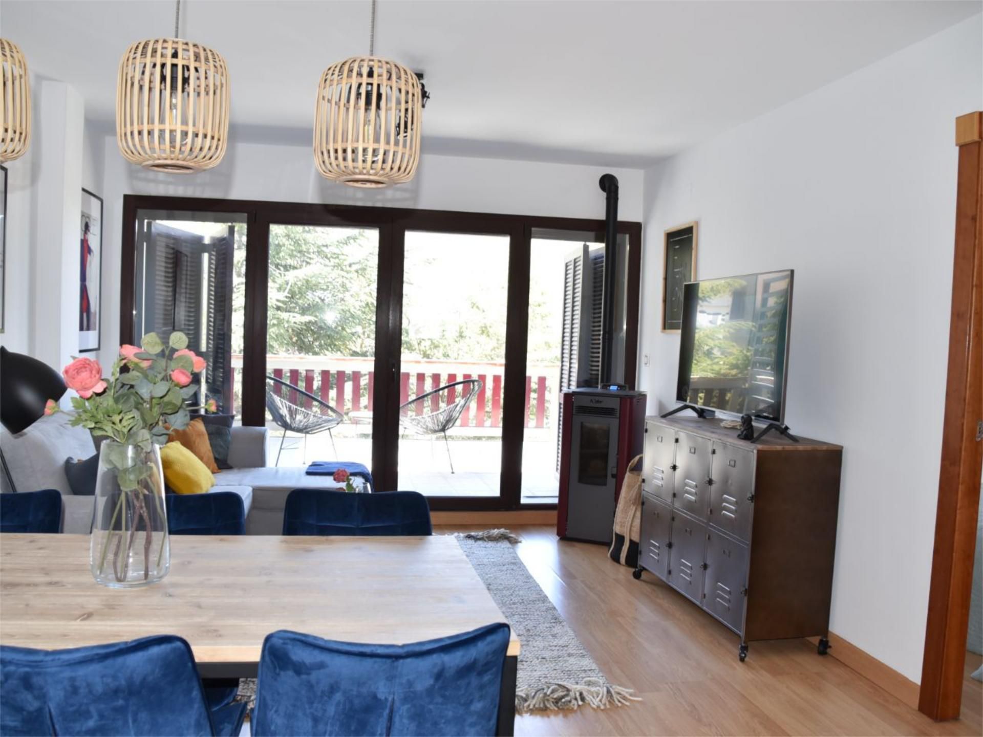Sala d'estar de Pis en venda en Sierra Nevada amb Terrassa i Balcó